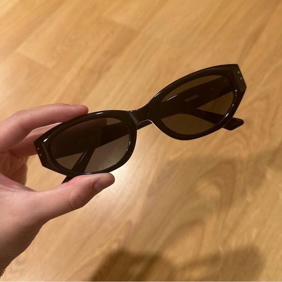 Gentle Monster Rococo Sunglasses 🕶️ - Picture 5 of 6